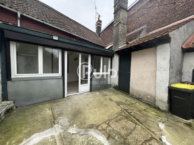 Maison - 80 m² - 5 pièces