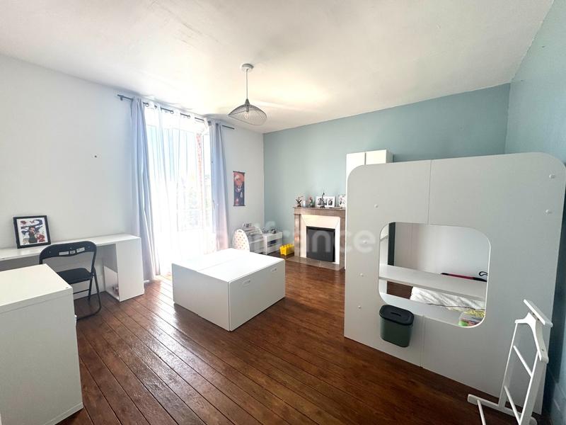 Maison - 191 m² - 8 pièces