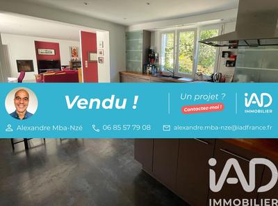 Maison - 143 m² - 6 pièces