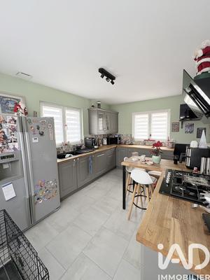 Maison - 95 m² - 5 pièces