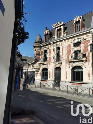 Maison - 320 m² - 12 pièces