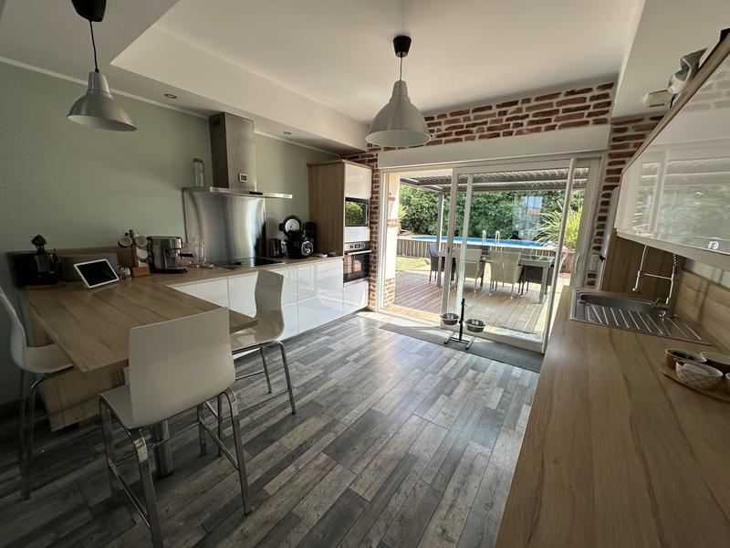 Maison - 160 m² - 6 pièces