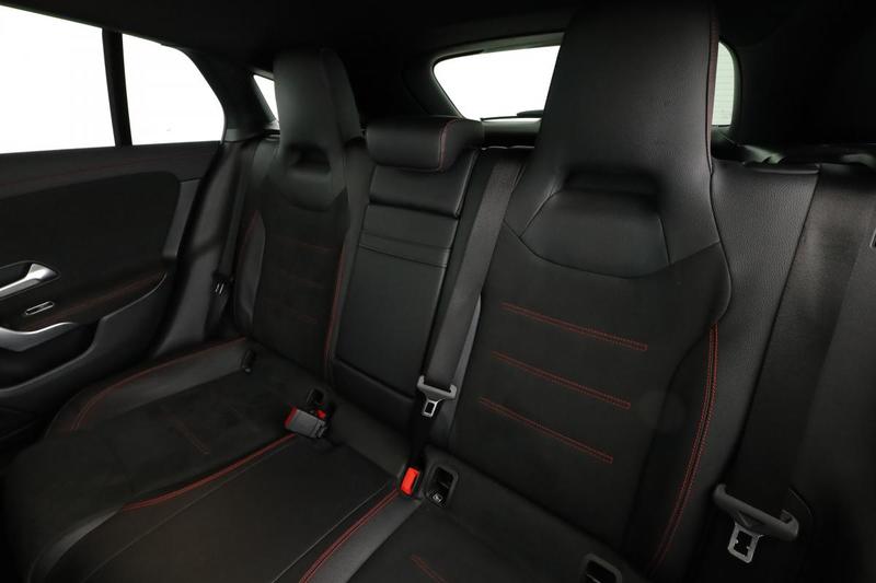 Mercedes Cla Shooting Brake 200 d Amg Line 8g-Dct 150 ch