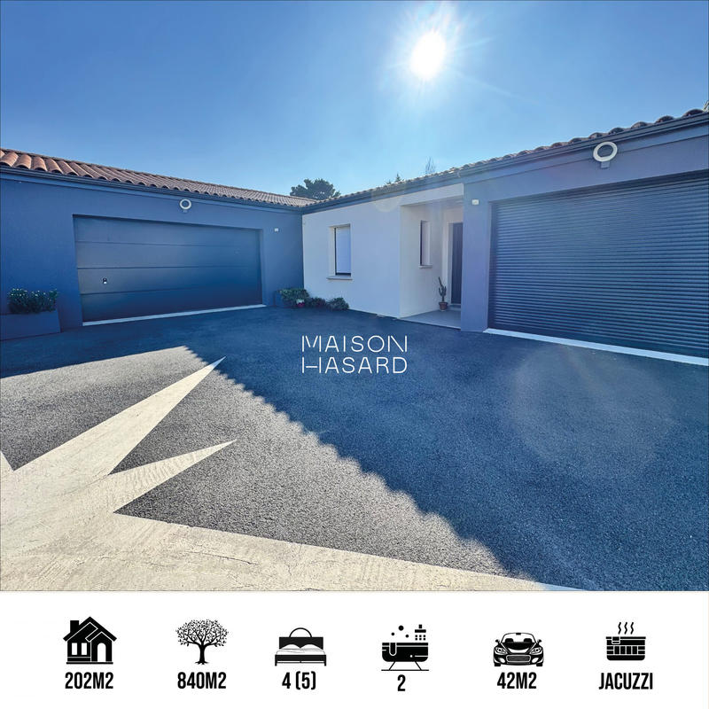 Maison contemporaine - 202 m² - 7 pièces