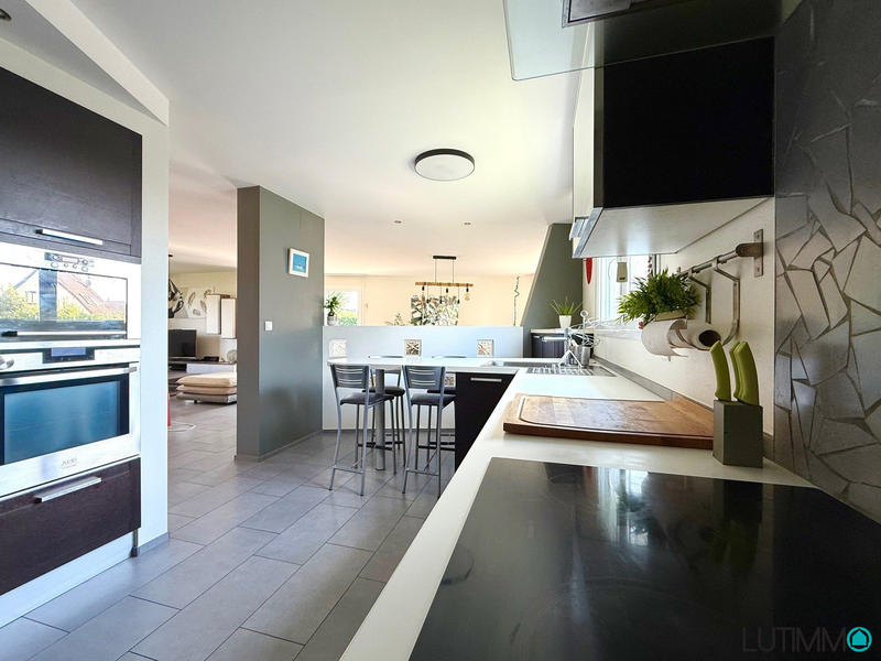 Maison contemporaine - 184 m² - 6 pièces