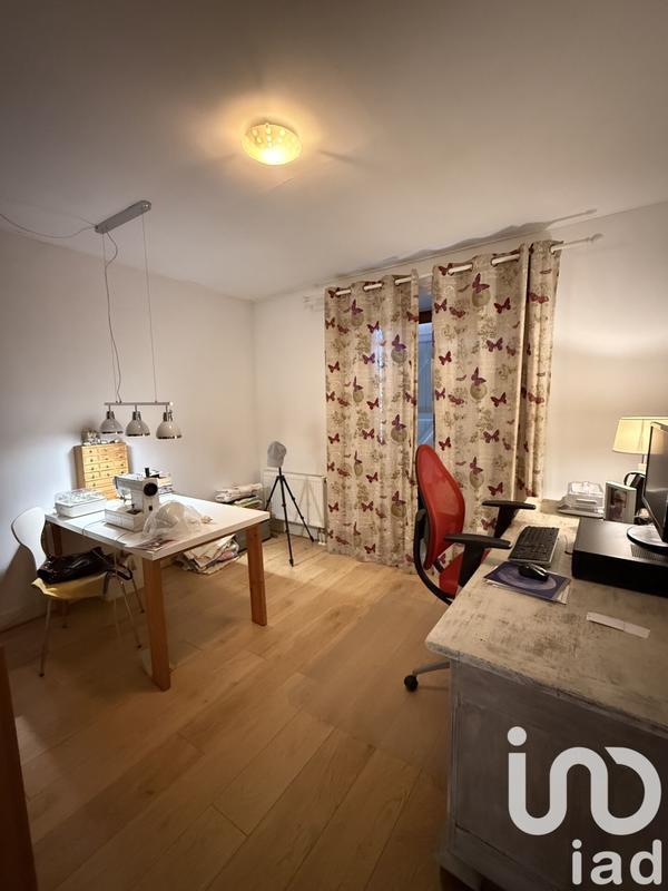 Maison - 233 m² - 6 pièces