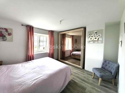 Maison en pierre - 189 m² - 7 pièces