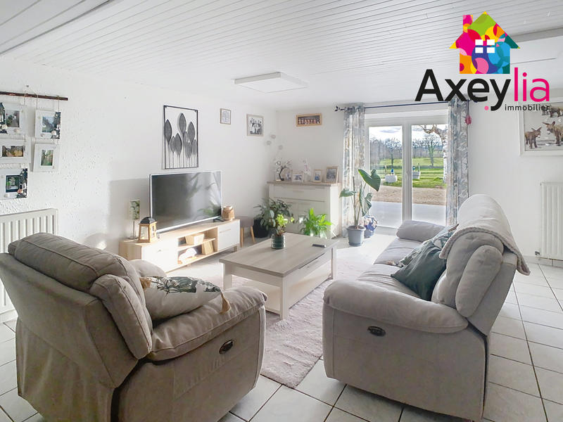 Maison - 220 m² - 10 pièces