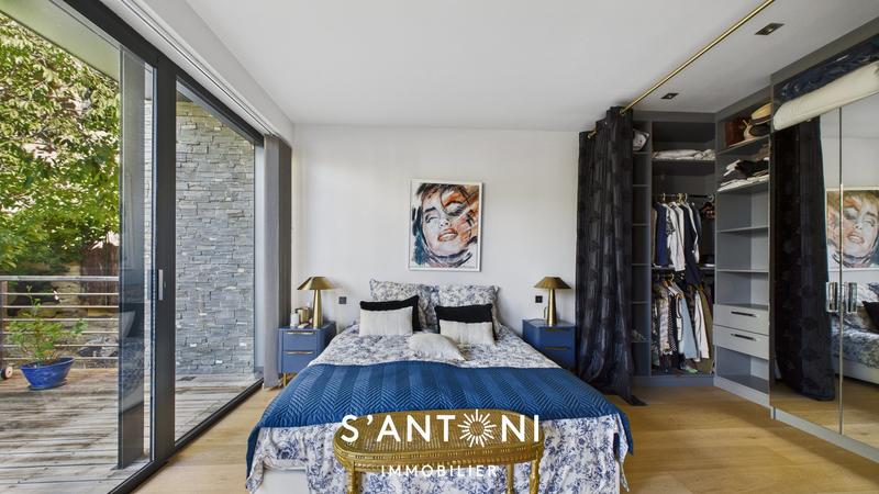 Villa - 180 m² - 4 pièces