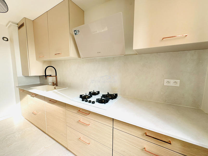 Appartement - 87 m² - 4 pièces