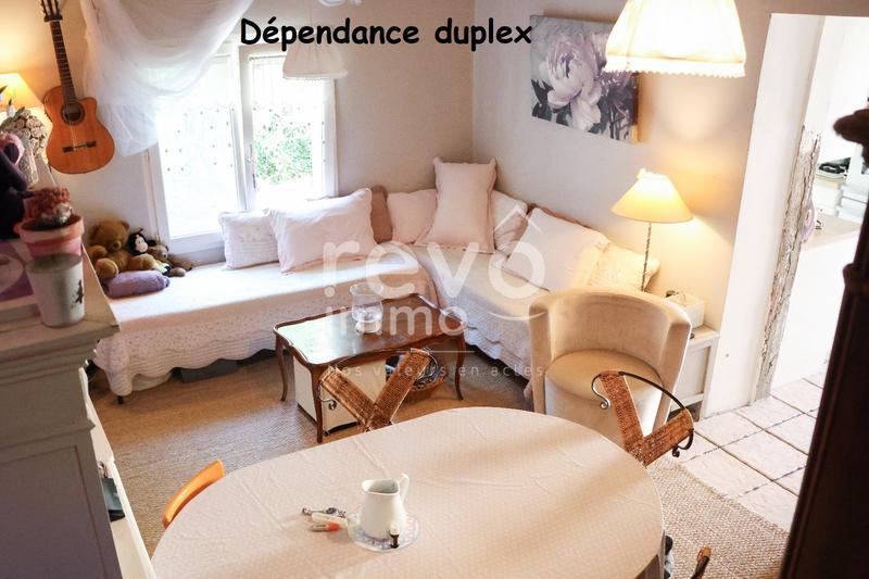 Maison - 223 m² - 8 pièces