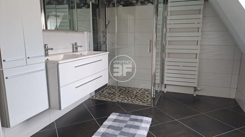 Immeuble - 230 m² - 2 pièces