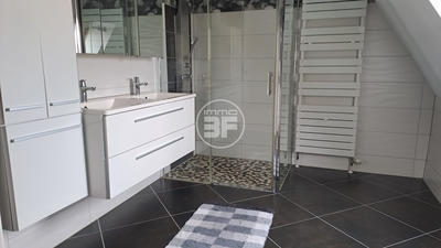 Immeuble - 230 m² - 2 pièces