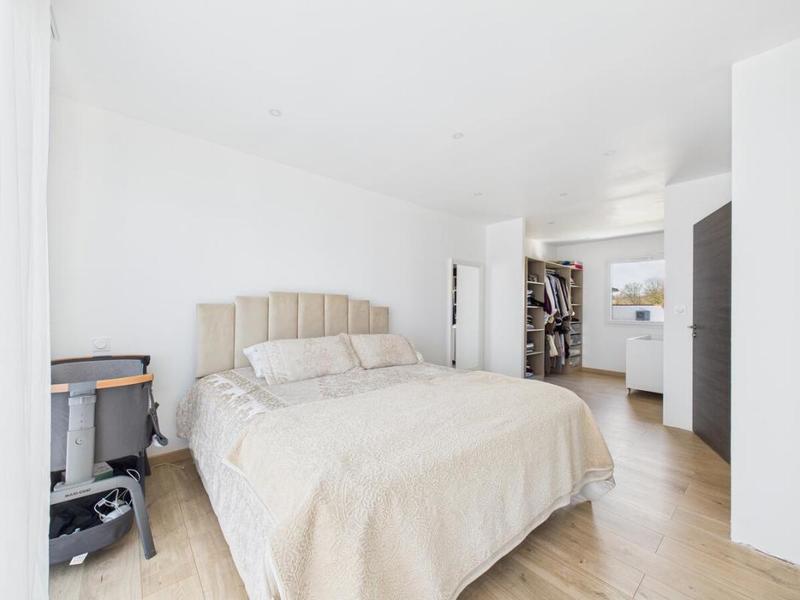 Maison - 147 m² - 6 pièces