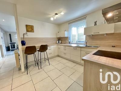 Appartement - 98 m² - 3 pièces