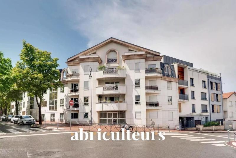 Appartement - 87 m² - 4 pièces