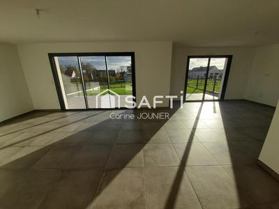 Maison - 98 m² - 4 pièces