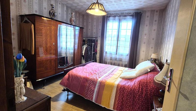 Maison - 177 m² - 7 pièces