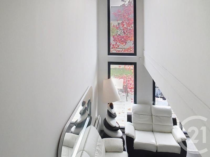 Maison - 96 m² - 5 pièces