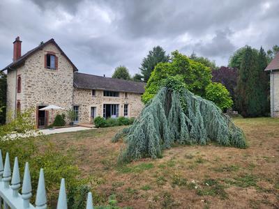 Maison - 110 m² - 6 pièces