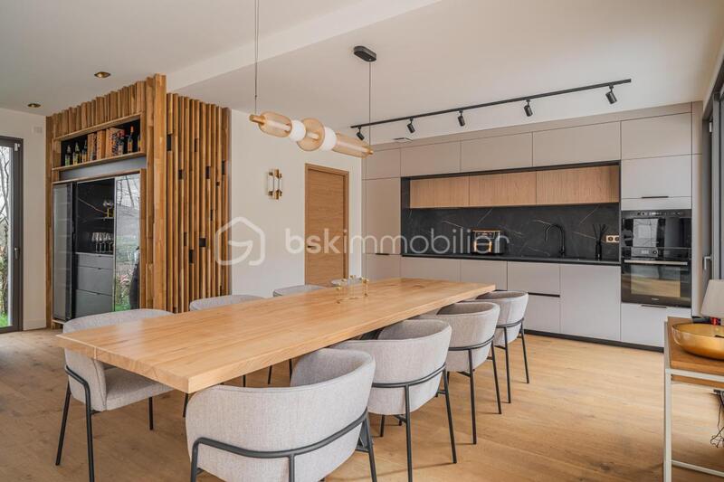 Maison - 153 m² - 6 pièces