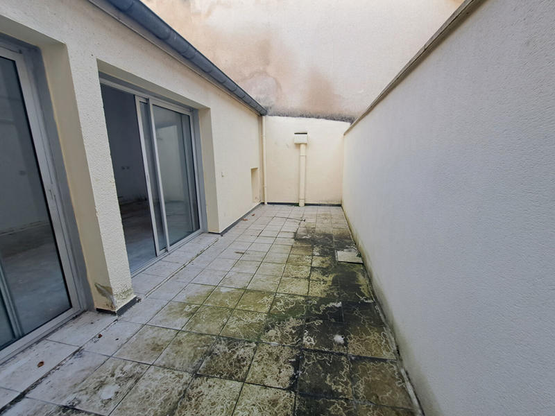 Local commercial - 86 m² - 1 pièce