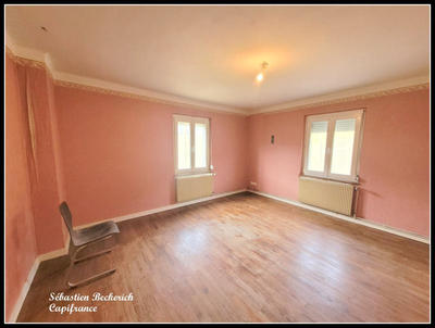 Maison - 168 m² - 8 pièces