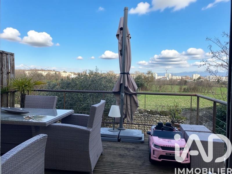 Maison - 169 m² - 8 pièces