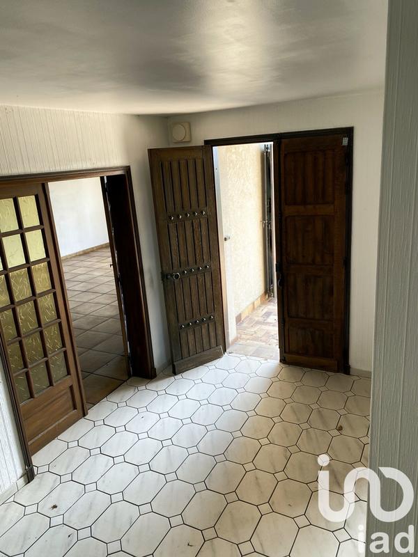 Maison - 216 m² - 7 pièces