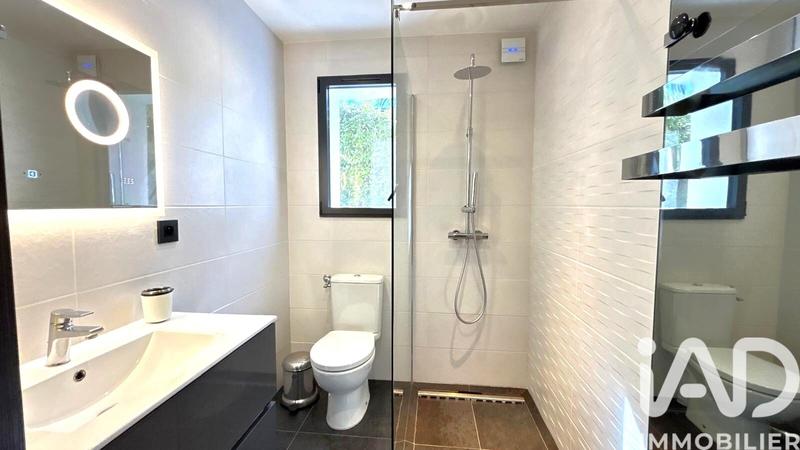 Maison - 319 m² - 9 pièces