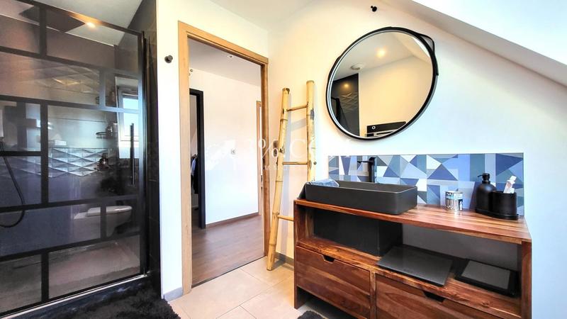 Maison - 146 m² - 7 pièces