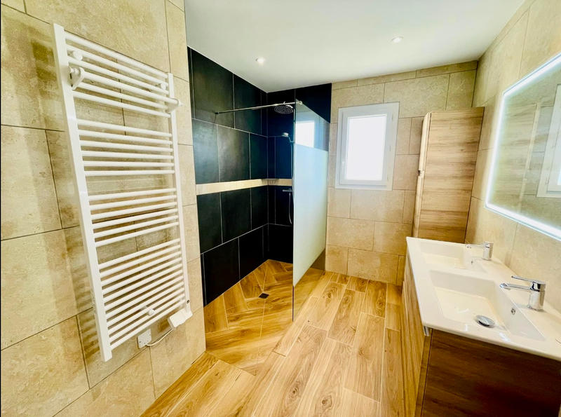 Maison - 99 m² - 5 pièces