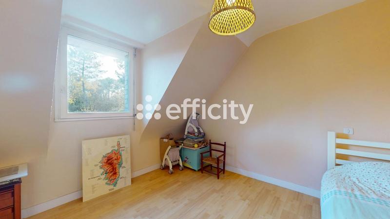 Maison traditionnelle - 132 m² - 7 pièces