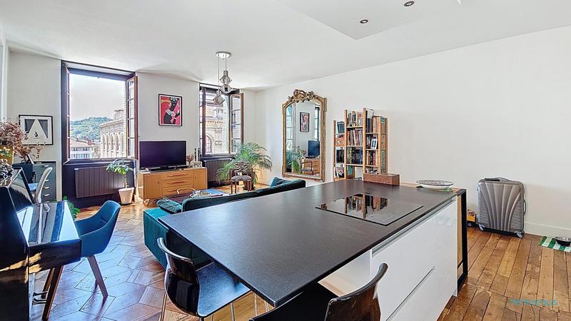 Appartement - 75 m² - 3 pièces