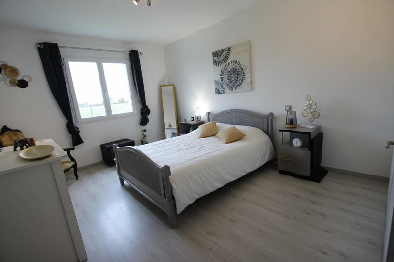 Local d'activités - 296 m²