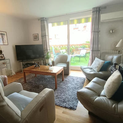 Immeuble - 17 m² - 7 pièces