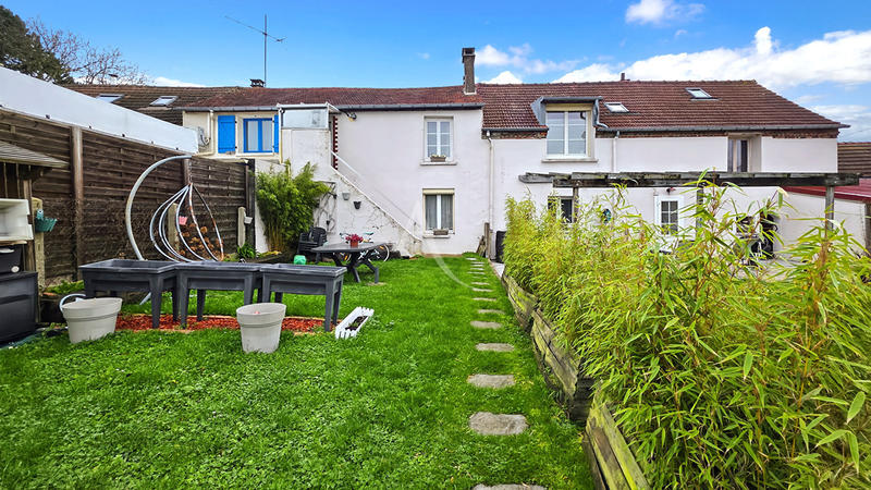 Maison - 127 m² - 7 pièces