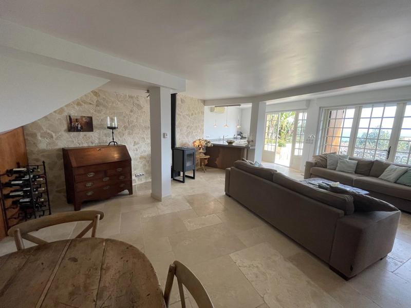 Maison jumelée - 125 m² - 4 pièces