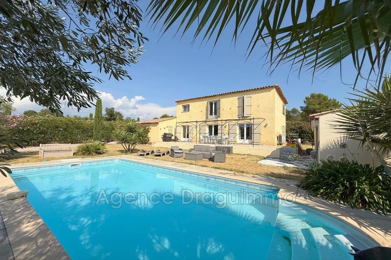 Villa - 168 m² - 7 pièces