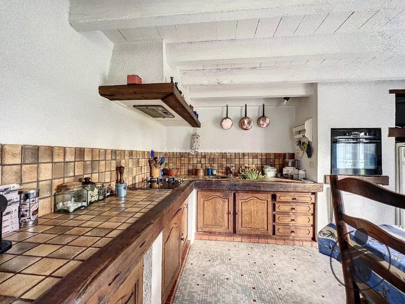 Maison - 195 m² - 5 pièces