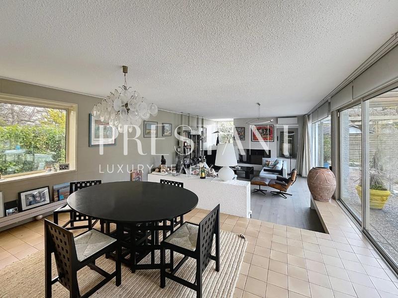 Maison - 209 m² - 6 pièces