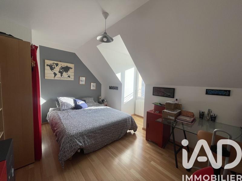Maison - 158 m² - 8 pièces