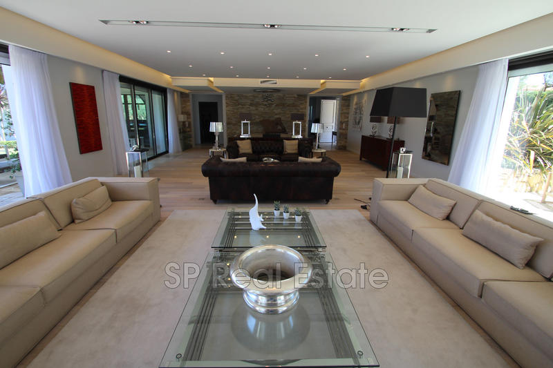 Demeure - 600 m² - 10 pièces