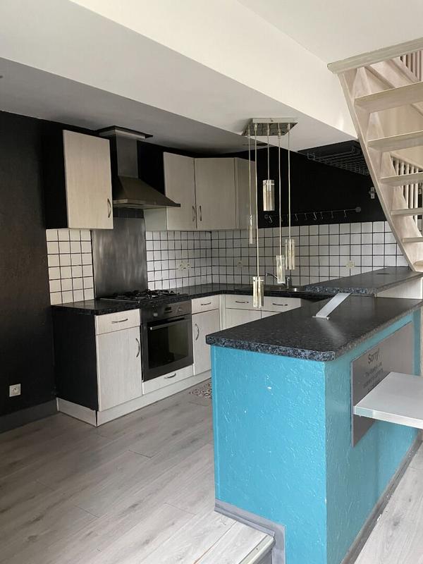 Maison - 93 m² - 4 pièces