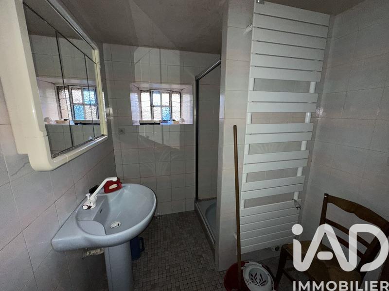 Maison - 238 m² - 7 pièces