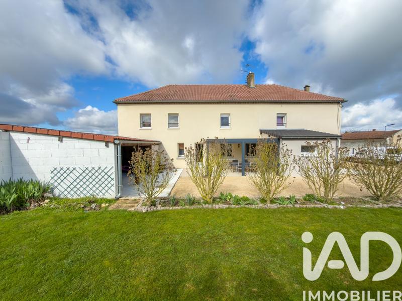 Maison de village - 277 m² - 8 pièces