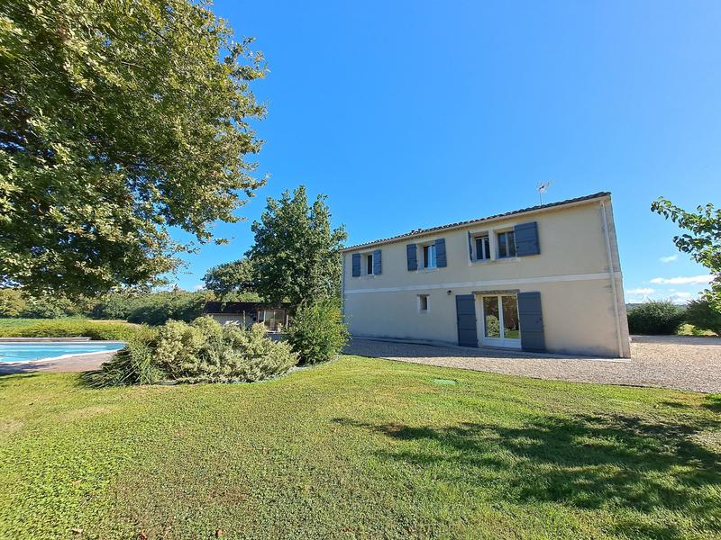 Maison - 185 m² - 7 pièces