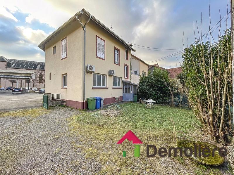 Immeuble - 130 m² - 3 pièces