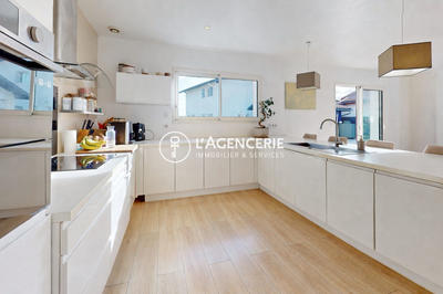 Maison - 149 m² - 5 pièces