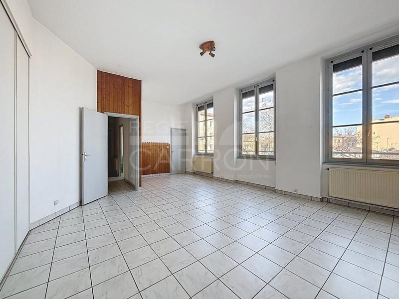 Appartement - 77 m² - 3 pièces
